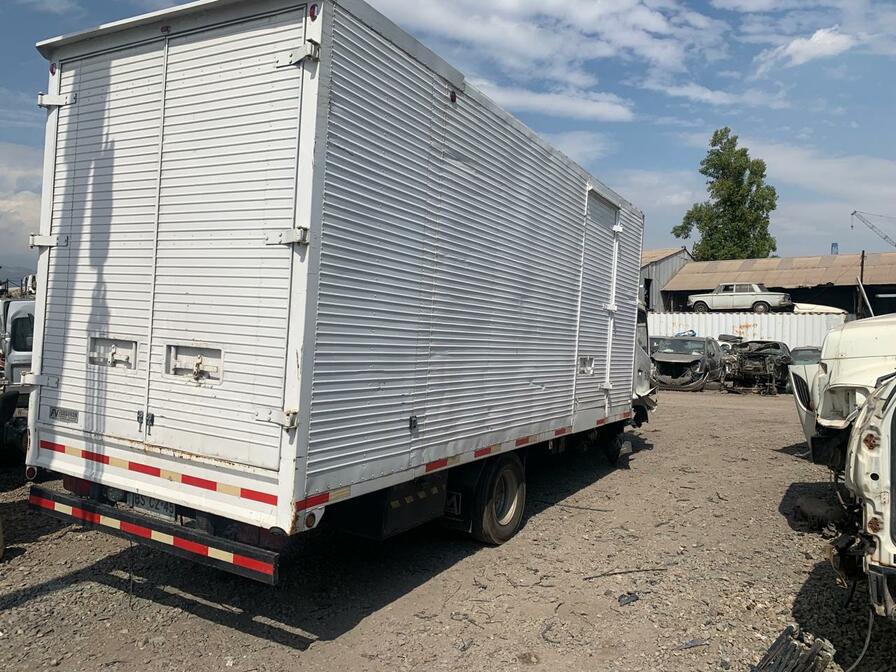  Hino FC 500 2006    EN DESARME